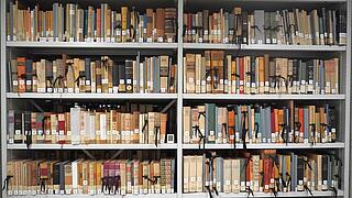 Bücherregale im Magazin der BBF/DIPF
